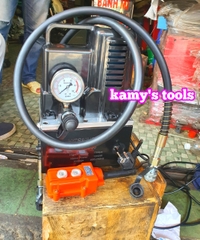 Bơm điện thủy lực qq-700 công suất 1.2kw công tắc bấm tay cao cấp trọng lượng nhẹ dễ mang đi