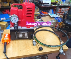 Bơm điện thủy lực qq-700 công suất 1.2kw công tắc bấm tay cao cấp trọng lượng nhẹ dễ mang đi