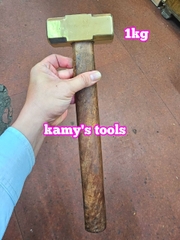 Búa đồng thau đầu vuông cán gỗ 1kg kamytools