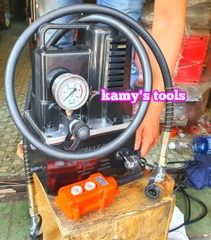 Bơm điện thủy lực qq-700 công suất 1.2kw công tắc bấm tay cao cấp trọng lượng nhẹ dễ mang đi