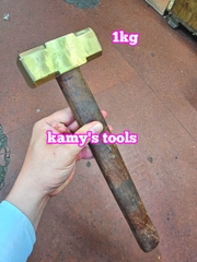 Búa đồng thau đầu vuông cán gỗ 1kg kamytools