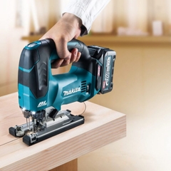 Máy cưa lọng dùng pin 40v Makita JV002GZ (Thân máy)
