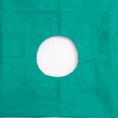 Săng vải phẫu thuật cao cấp có lỗ (kích thước săng 75x75) - săng tiểu phẫu xanh lá