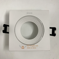 Mặt viền Spotlight KC1 vuông màu trắng góc chiếu 30 độ SimonN0424-0274