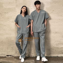 Bộ Scrubs bác sĩ, kỹ thuật viên, y học cổ truyền, bộ tiểu phẫu cổ tim màu Ghi Xám - chất Cotton Cao Cấp