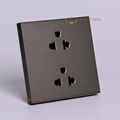 Ổ cắm đôi 3 chấu kiểu Âu Mỹ 16A có tiếp địa lắp chuẩn đế vuông simon E6 màu xám (Grey) 721287-61