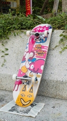 VikMax Lucifer Hồng