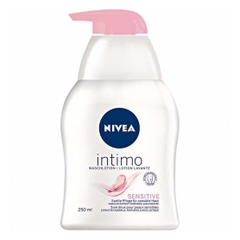 Dung dịch vệ sinh Nivea màu hồng