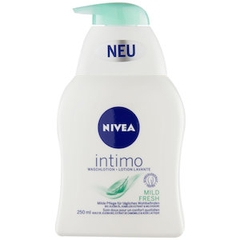 Dung dịch vệ sinh Nivea màu xanh