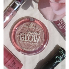 Phấn bắt sáng Essence Gimme Glow Luminous Powder Highlighter tạo điểm nhấn tự nhiên, mềm mịn cho da