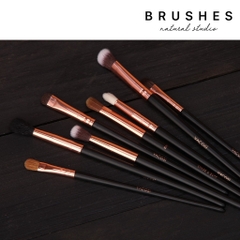 Cọ tán phấn mắt đầu nhỏ Vacosi Shadow Brush E02 - cọ trang điểm đánh phấn mắt vacosi mềm mịn