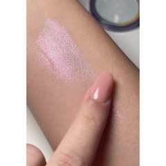 Phấn bắt sáng highlight Catrice Space Glam Holo Highlighter 4.6g - nhũ bắt sáng lấp lánh chính hãng