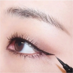 Kẻ mắt nước Vacosi siêu mảnh lâu trôi 24H Waterproof Pen VM25 - Bút kẻ mắt bền màu chính hãng 0.6g