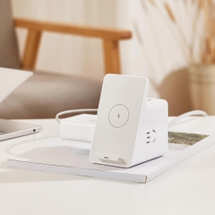 Ổ cắm điện tích hợp sạc không dây Xiaomi XMLSWXC2-10WQM gồm  3 cổng USB 18W, 2 ổ cắm điện 3 chấu, 1 sạc không dây 10w