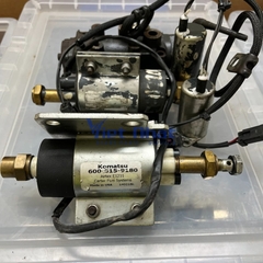 Nhãn thông số bơm nhiên liệu Komatsu 600-815-9180 Airtex E1211 Made in USA