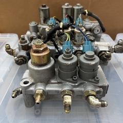 van thuy luc hitachi 9263559 oem ben bi