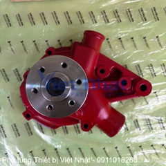 Bơm nước Doosan DE08 cận cảnh mặt bích lắp puly