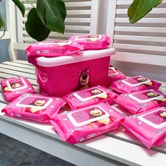 Khăn giấy ướt vệ sinh rút, kèm xô thùng nhựa 10 gói gấu dâu Baby Love Remy hồng