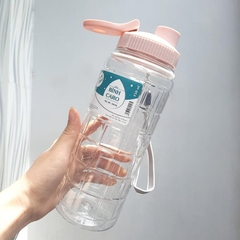 Bình nước học sinh kẻ ca rô 550ml thể thao cho bé đi học