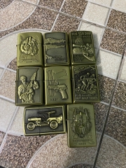 Quẹt zippo Khắc Nổi màu đồng dùng xăng nhiều hình [BH: None]