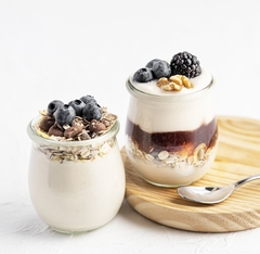 Công thức làm sữa chua thơm ngon - sánh mịn tại nhà với men làm sữa chua Yogurtmet