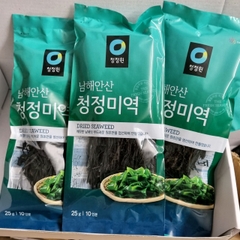 Rong biển nấu canh sấy khô Daesang Chungjungone 50g | 대상 청정원 청정미역 50g