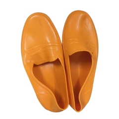 Giày Nhựa Vàng Xây Dựng
