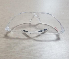 Kính Bảo Hộ Sperian A700 Màu Trắng