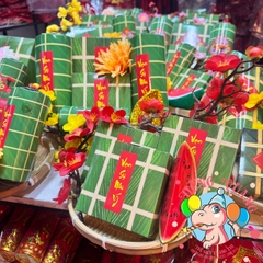 Bánh chưng, tét, dưa hấu giấy xếp