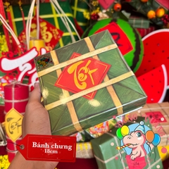 Bánh chưng, tét, dưa hấu giấy xếp