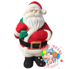 Ông già Santa Claus đeo túi quà