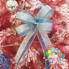 Cây thông cước đỏ phủ tuyết (cành tự động xoè)