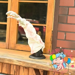 Cánh tay zombie (cử động)