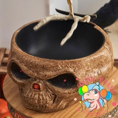 Đầu lâu đựng kẹo (treat or trick)