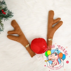 Sừng tuần lộc gắn ô tô