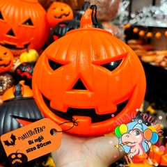 Bí ngô Halloween có nắp