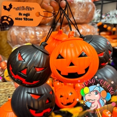 Bí ngô Halloween có nắp