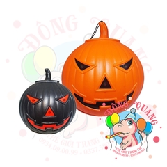 Bí ngô Halloween có nắp