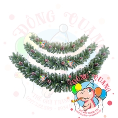 Dây mây trang trí 3 loại lá gắn trái thông