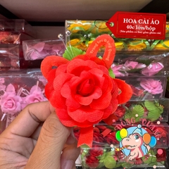 Hoa hồng cưới cài áo