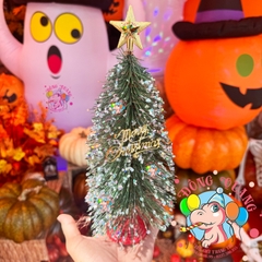 Cây thông mini lá cước kim tuyến