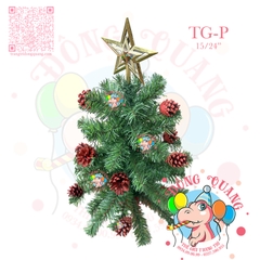 Cây thông mini xanh gắn trái thông