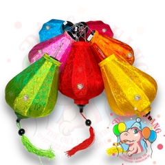 Lồng đèn Hội An vải gấm - dáng tỏi ngược