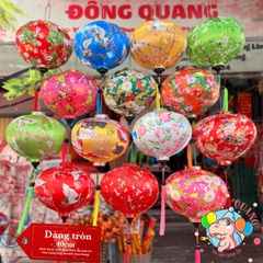 Lồng đèn Hội An vải bóng hoa văn - dáng tròn