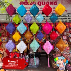 Lồng đèn Hội An vải gấm - dáng ú