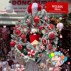 Vòng hoa 3 loại lá phủ tuyết cherry