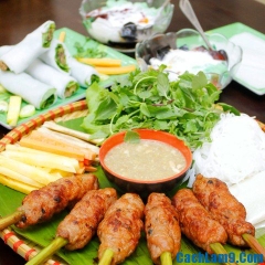 Combo Ăn vặt: Nem bò nướng sả + Nem lụi ông Dẻo