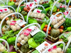 Lẵng rau củ kèm trứng gà ta