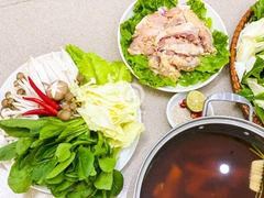 Lẩu gà ri set 4 người