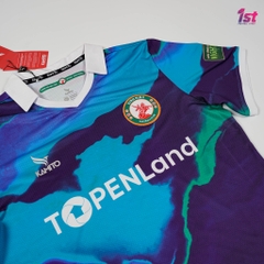 Áo thi đấu Topenland Bình Định 2022 màu xanh loang